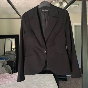 Fitted Black Blazer